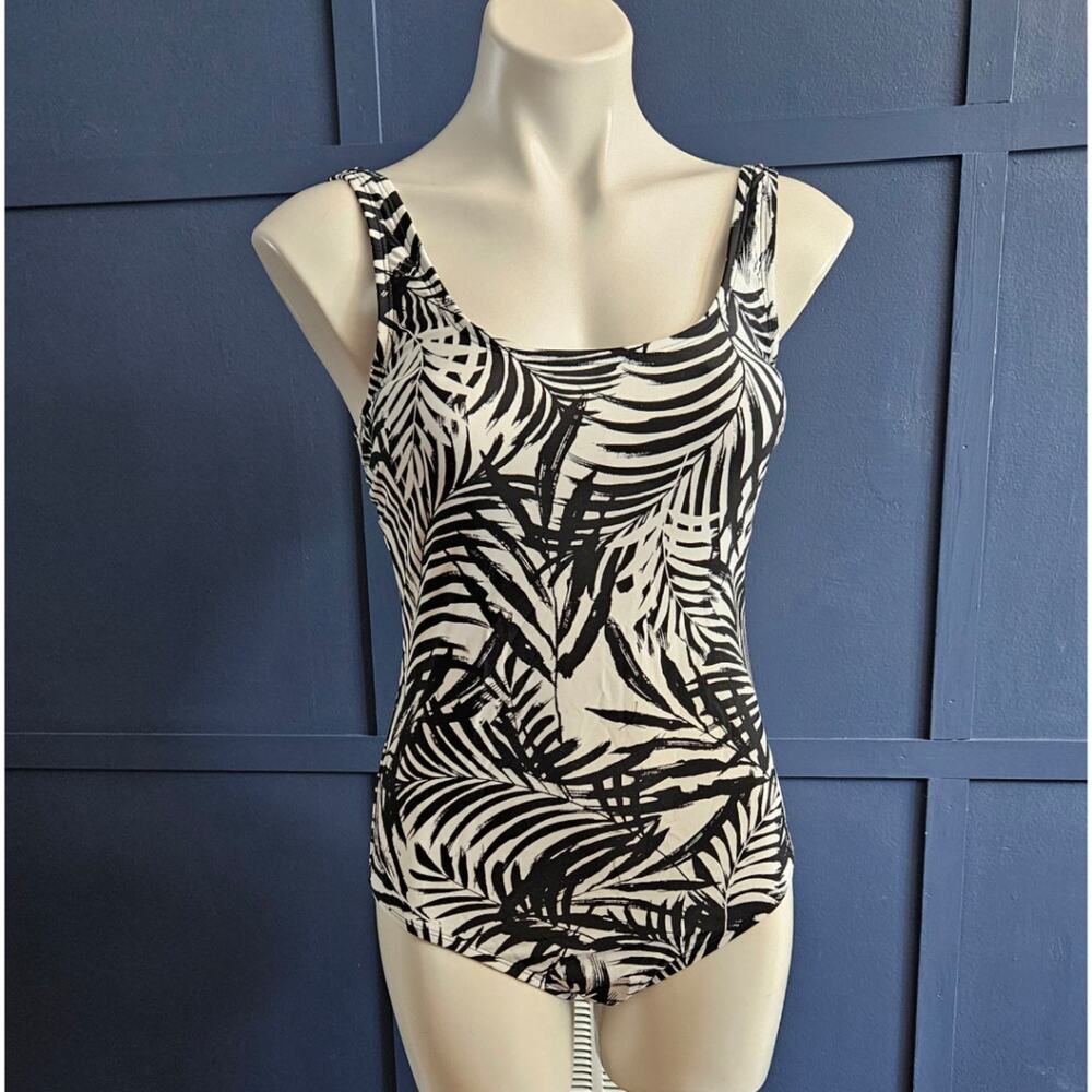 OP Ocean Pacific Black and White Palm Print Swimsuit Onepiece sz S New